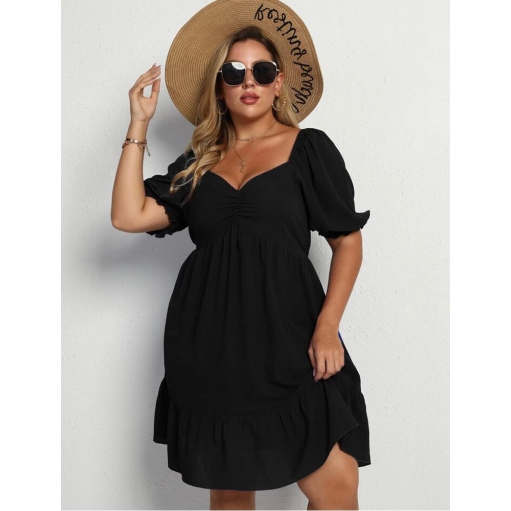 ☀️ HOST PICK ☀️ Plus Solid Hem Sweetheart Neck Dress